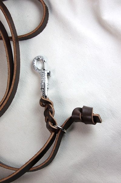 Flechtlederleine braun 2,4m mit Strass- Karabiner